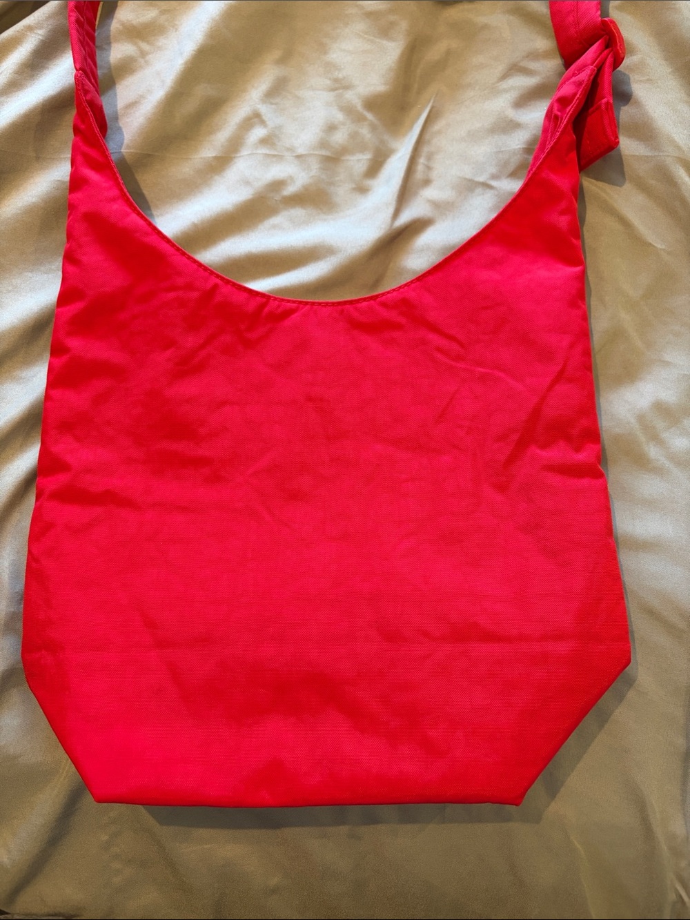 Baggu small nylon sling in candy apple red